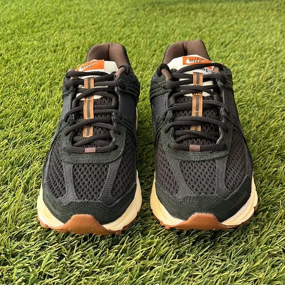 Nike Zoom Vomero 5 PRM - Picture 2 of 6